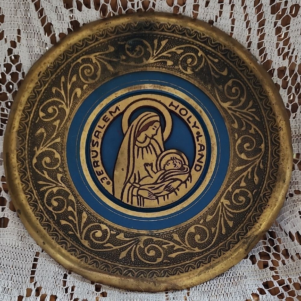Vintage Jerusalem Mary and Jesus Brass Wall Plate